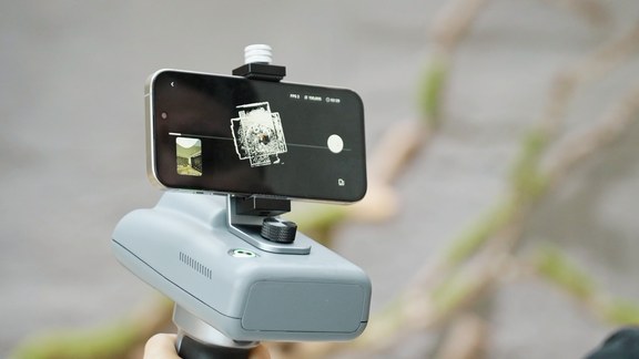 The FJD Trion Creative app on the phone in the C1 mount